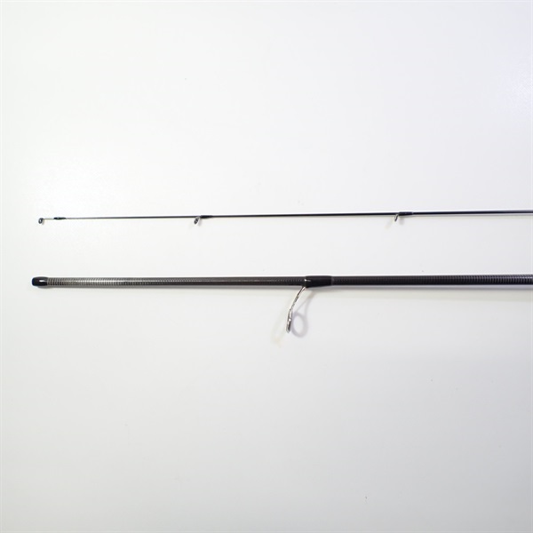 サーティーフォー＋Ｅ４１０Ｍ